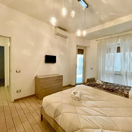 Domus Laterani By Jfm - Comfortable Big Terrace Colosseo Apartment