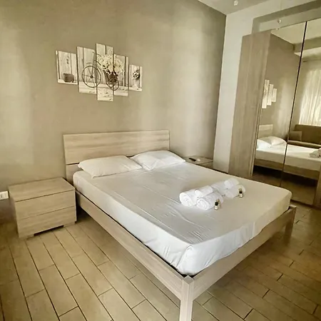 Domus Laterani By Jfm - Comfortable Big Terrace Colosseo Apartment